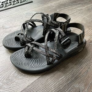 Women’s size 8 Chacos